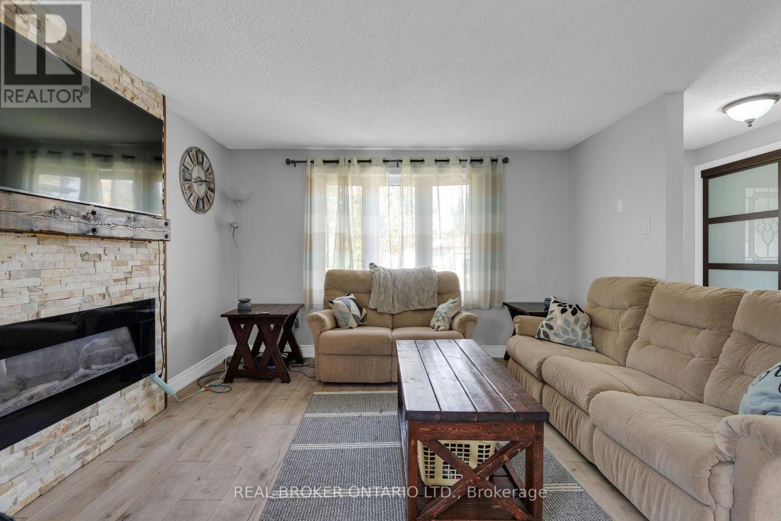 37 HICKLING TRAIL, Barrie (Grove East) — photo 8