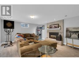 37 Hickling Trail, Barrie, ON L4M5S5 Photo 25