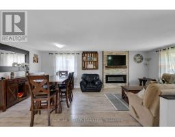 Bedroom 3 - 37 Hickling Trail, Barrie, ON L4M5S5 Photo 9