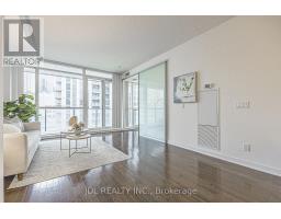 1105 - 770 Bay Street, Toronto, ON M5G0A6 Photo 17