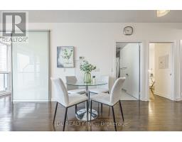 1105 - 770 Bay Street, Toronto, ON M5G0A6 Photo 14