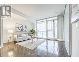 1105 - 770 Bay Street, Toronto, ON M5G0A6 Photo 16