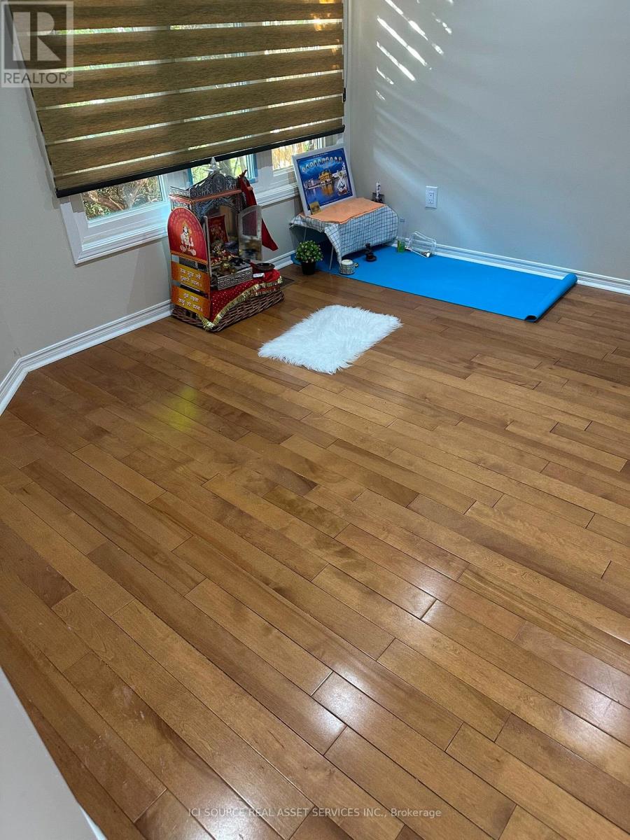 MAIN FL - 16 BROWNRIDGE COURT, Brampton (Fletcher's Creek South) — photo 3