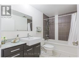 1105 - 770 Bay Street, Toronto, ON M5G0A6 Photo 31