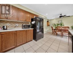 26 Peachleaf Crescent S, Brampton, ON L7A2B2 Photo 19