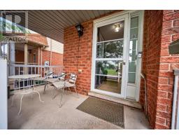 26 Peachleaf Crescent S, Brampton, ON L7A2B2 Photo 7