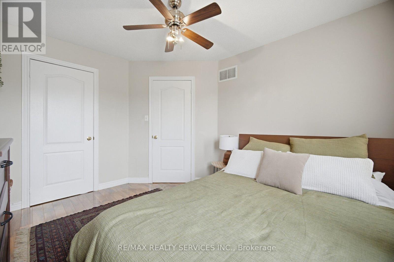 100 SOUTHLAKE BOULEVARD - Image 32