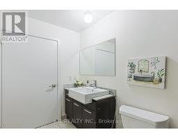 1105 - 770 Bay Street, Toronto, ON M5G0A6 Photo 32