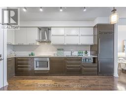 1105 - 770 Bay Street, Toronto, ON M5G0A6 Photo 8