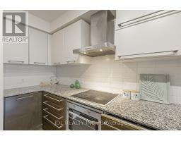 1105 - 770 Bay Street, Toronto, ON M5G0A6 Photo 9