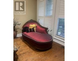 35 Drake Crescent, Toronto, ON M1M1A3 Photo 12