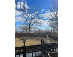 35 Drake Crescent, Toronto, ON M1M1A3 Photo 18