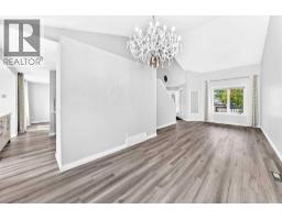 4pc Bathroom - 147 Macewan Drive Nw, Calgary, AB T3K3G5 Photo 13