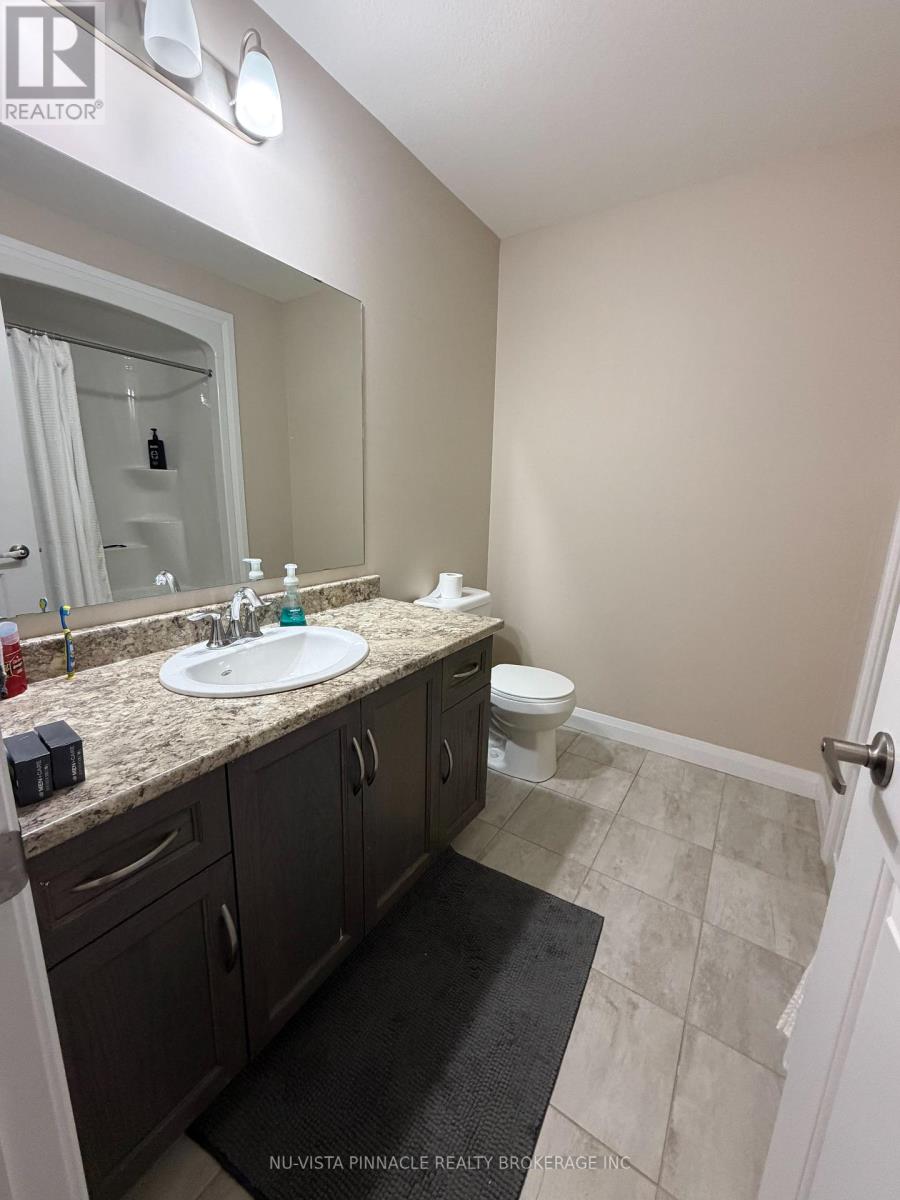 90 - 2040 SHORE ROAD, London South (South A) — photo 12