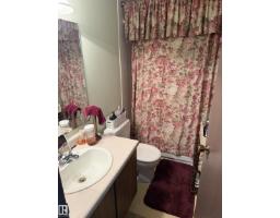 2008 53 St Nw Nw, Edmonton, AB T6L5G4 Photo 11