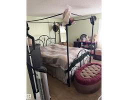 2008 53 St Nw Nw, Edmonton, AB T6L5G4 Photo 9
