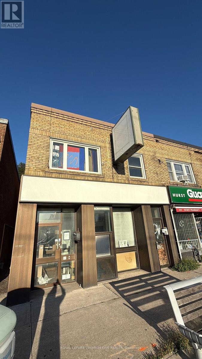 421,  421A DONLANDS AVENUE, Toronto (East York)