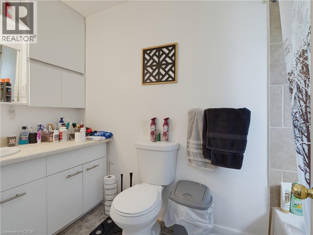 2 Bed, 1 Bath Apartment for Rent in London – 375 AVONDALE Road Unit# 1, London - Image 15