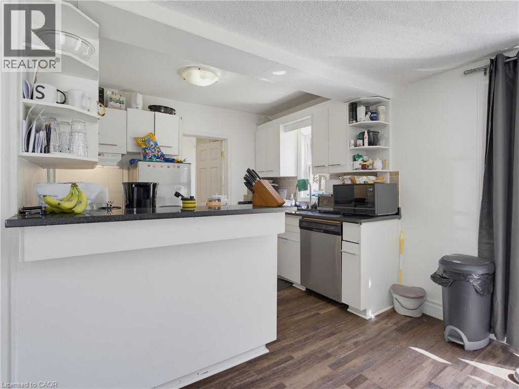 2 Bed, 1 Bath Apartment for Rent in London – 375 AVONDALE Road Unit# 1, London - Image 10