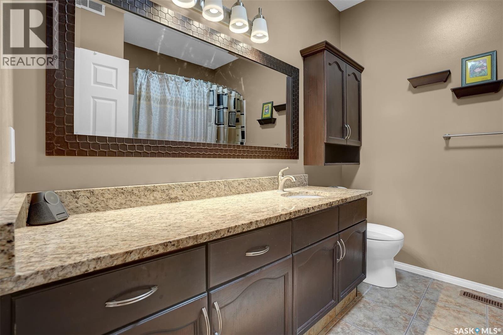 4206 WASCANA RIDGE - 22