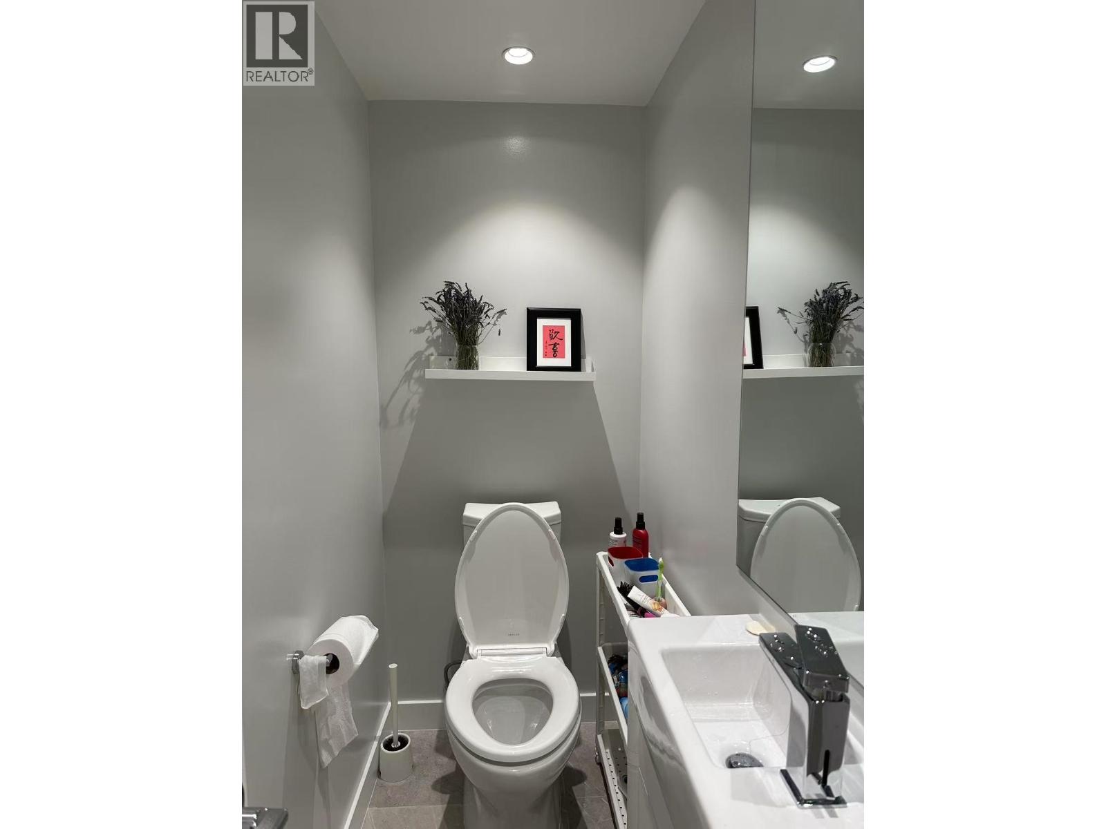 3 Bed, 25 Bath House for Rent in Vancouver – TH27 2728 ACADIA ROAD ROAD, Vancouver – MLS# R3167496 - Image 12