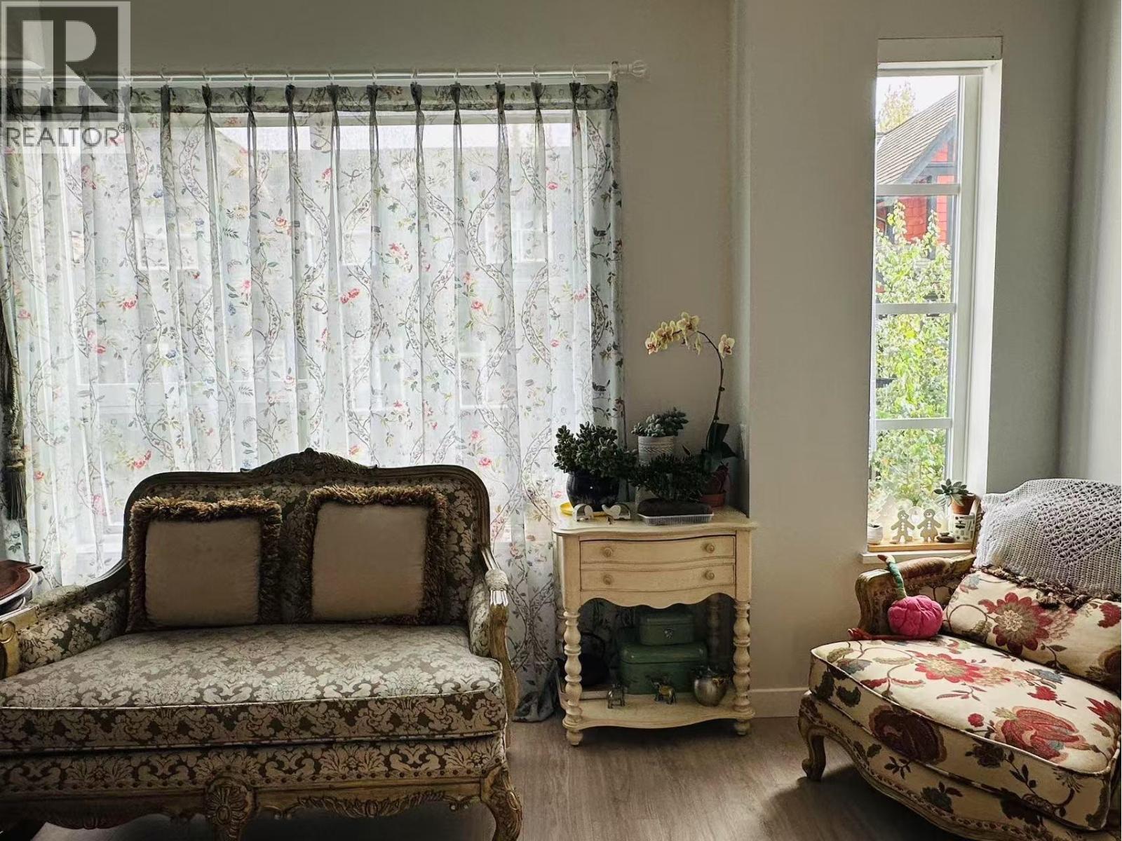3 Bed, 25 Bath House for Rent in Vancouver – TH27 2728 ACADIA ROAD ROAD, Vancouver – MLS# R3167496 - Image 9