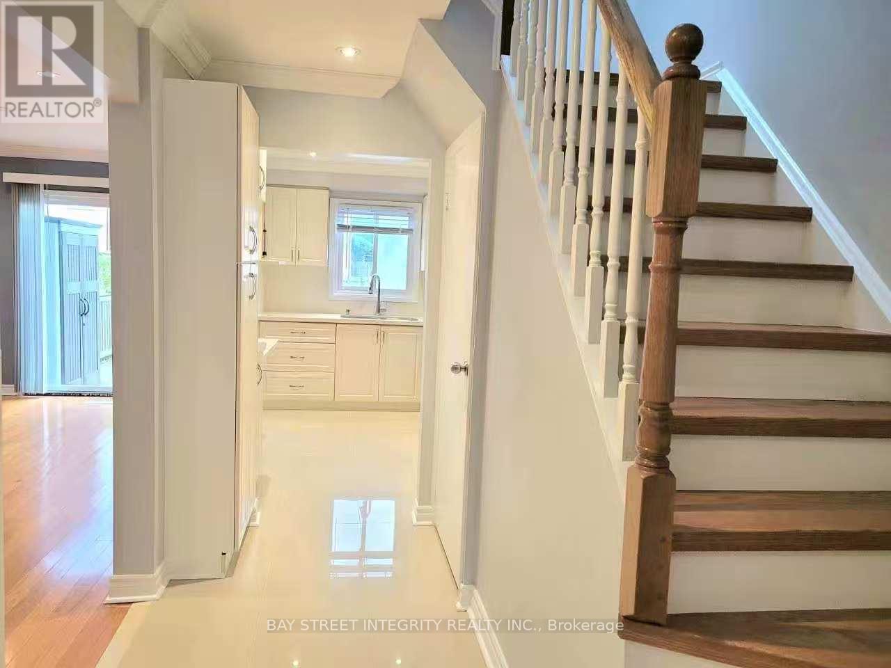 22 DUNBAR CRESCENT, Markham (Milliken Mills East) — photo 4