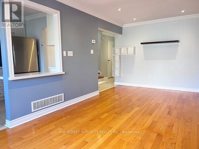 22 DUNBAR CRESCENT, Markham (Milliken Mills East) — photo 3