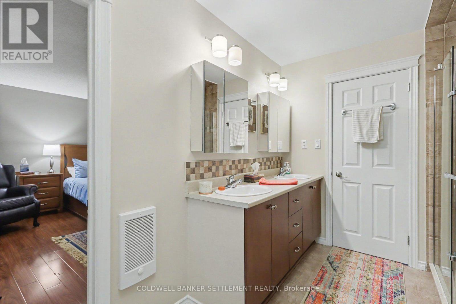 142 TRILLIUM DRIVE - 23
