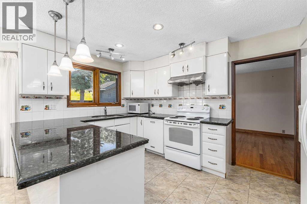 940 Edgemont Road NW - 14