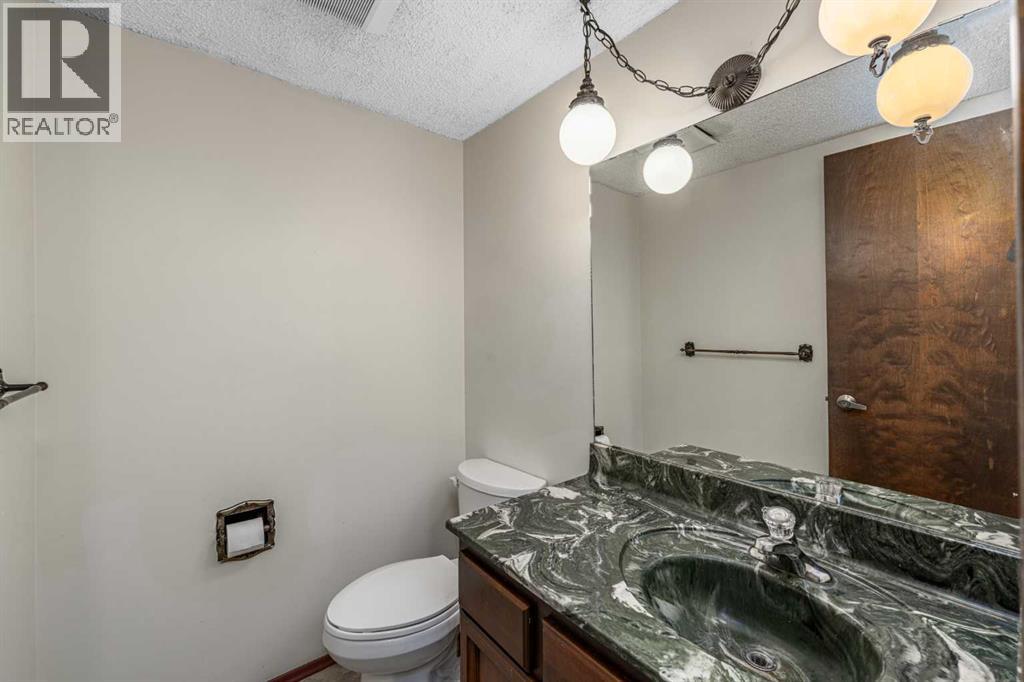 940 Edgemont Road NW - 21