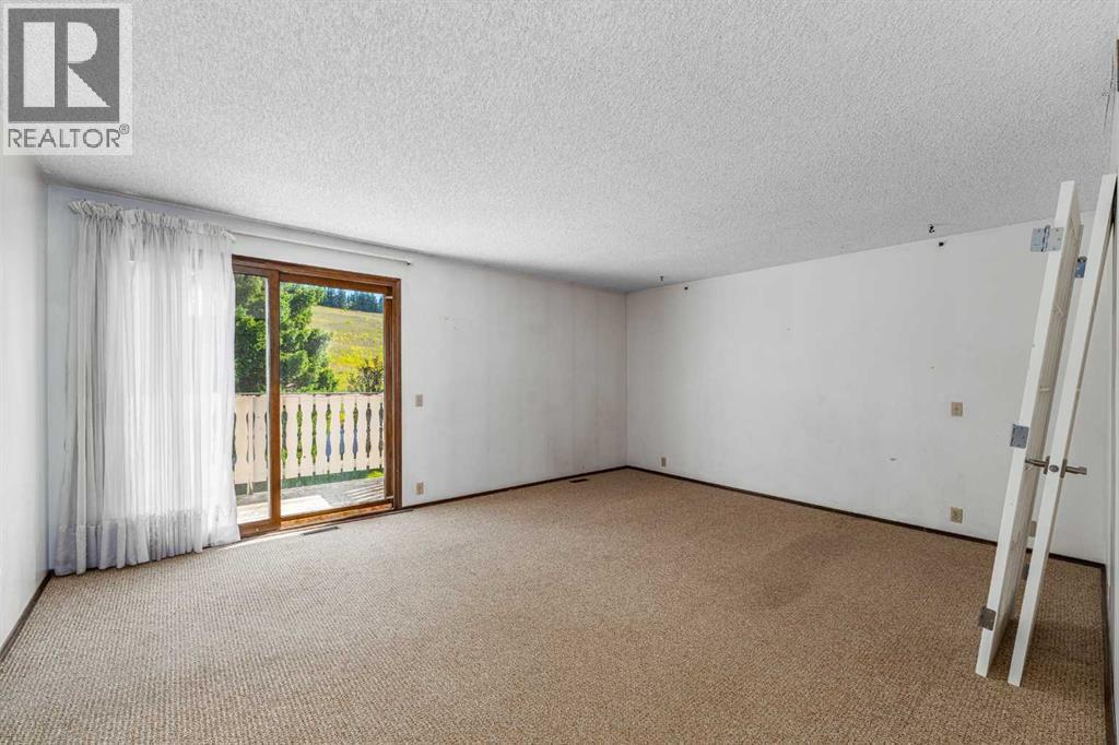 940 Edgemont Road NW - 25