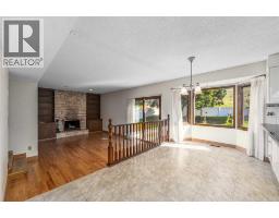 2pc Bathroom - 940 Edgemont Road Nw, Calgary, AB T3A2J3 Photo 13