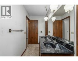 940 Edgemont Road Nw, Calgary, AB T3A2J3 Photo 29