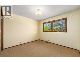 940 Edgemont Road Nw, Calgary, AB T3A2J3 Photo 35