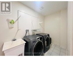 Bedroom 3 - 81 Sutcliffe Way, New Tecumseth, ON L9R0N9 Photo 9