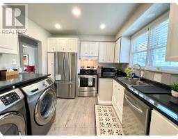 441 Seaton Drive, Oakville, ON L6L3Y3 Photo 9