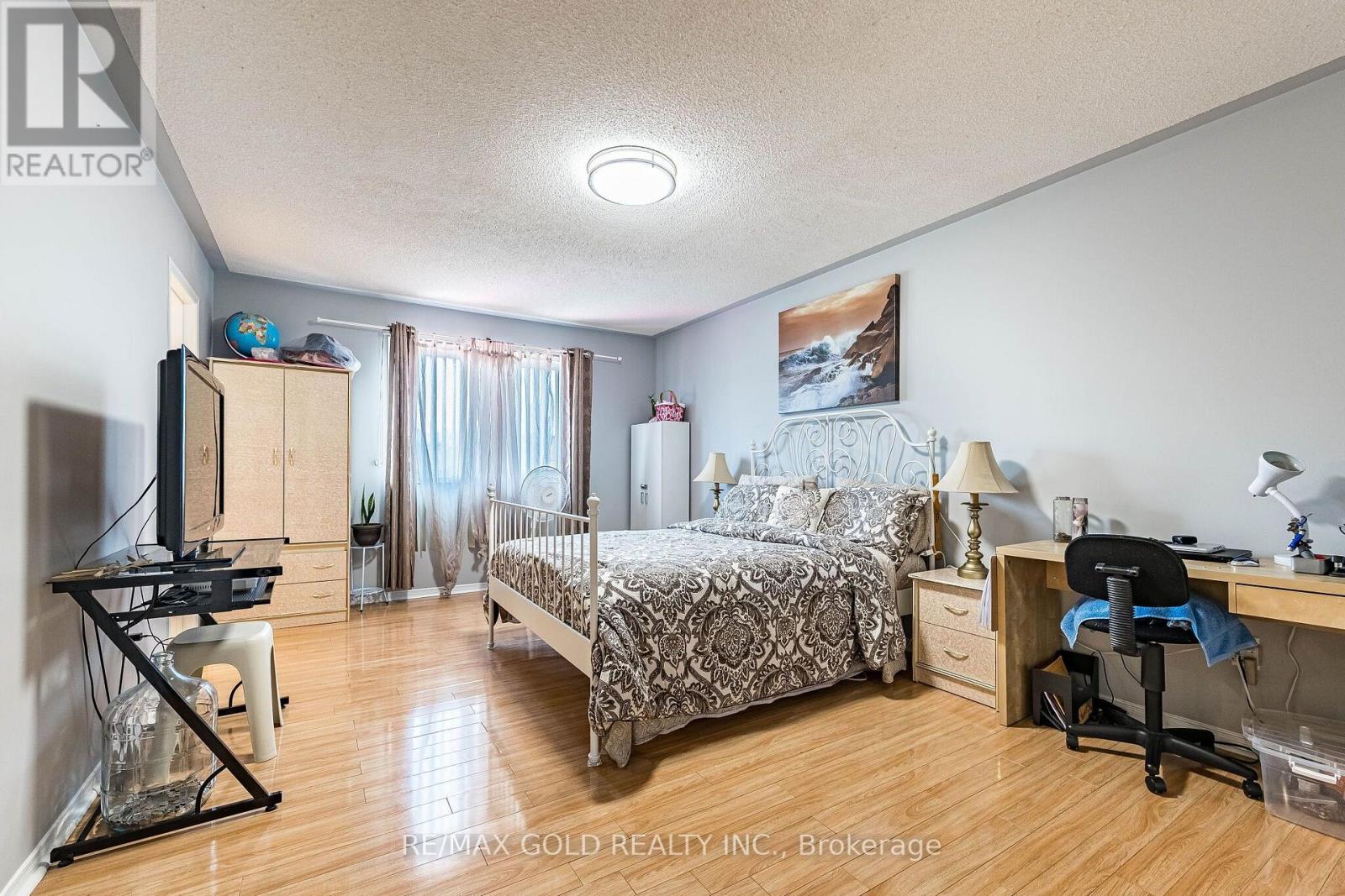 6 MISTDALE CRESCENT - Image 16