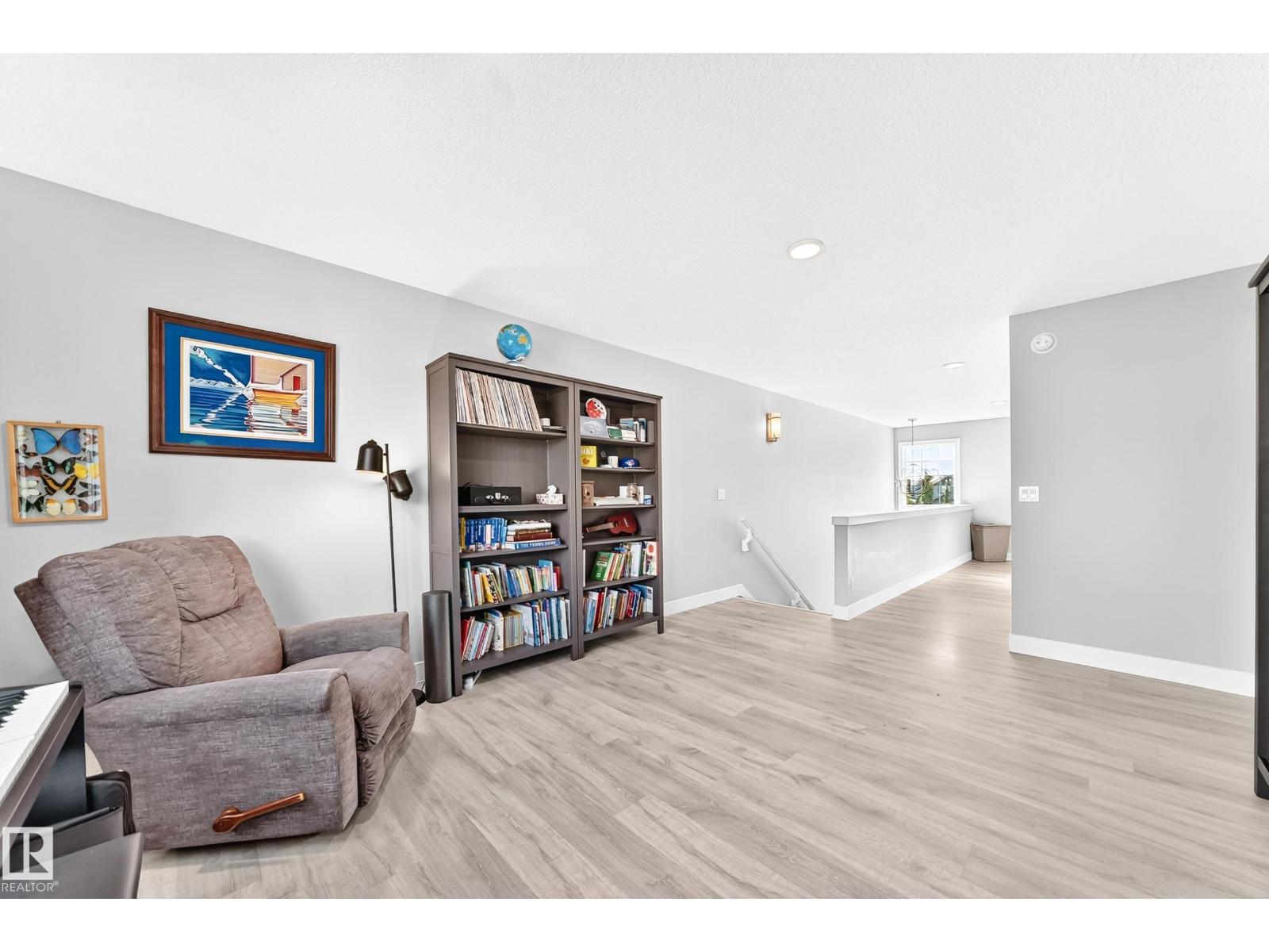 247 ANNANDALE CR - 39