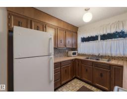 7047 32 Av Nw, Edmonton, AB T6K2K9 Photo 11