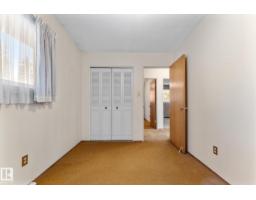 7047 32 Av Nw, Edmonton, AB T6K2K9 Photo 21