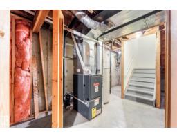 7047 32 Av Nw, Edmonton, AB T6K2K9 Photo 24