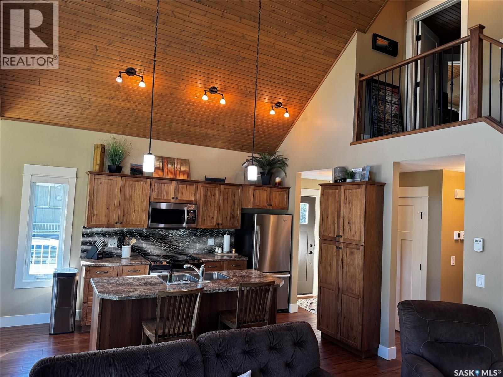 11 Cottage CRESCENT, Elk Ridge — photo 10