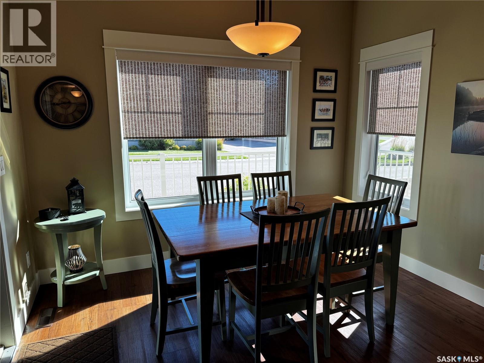 11 Cottage CRESCENT, Elk Ridge — photo 7