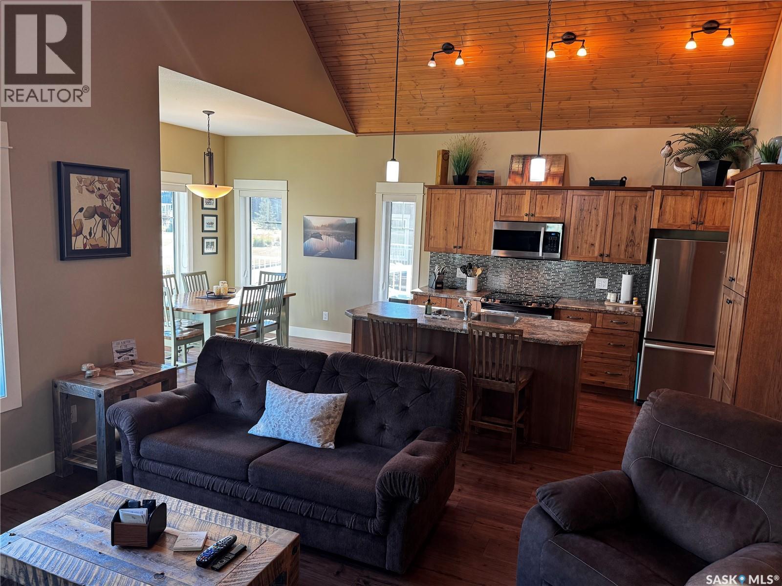 11 Cottage CRESCENT, Elk Ridge — photo 8