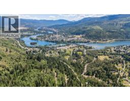 1385 Pass Creek Road, Castlegar, BC V1N4S2 Photo 9