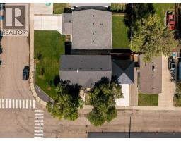 Primary Bedroom - 2021 15th Street, Coaldale, AB T1M1A1 Photo 8