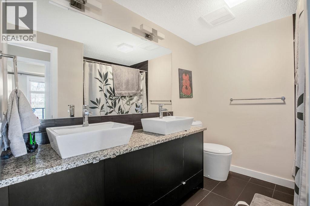 #313 25 Aspenmont Heights SW - 25