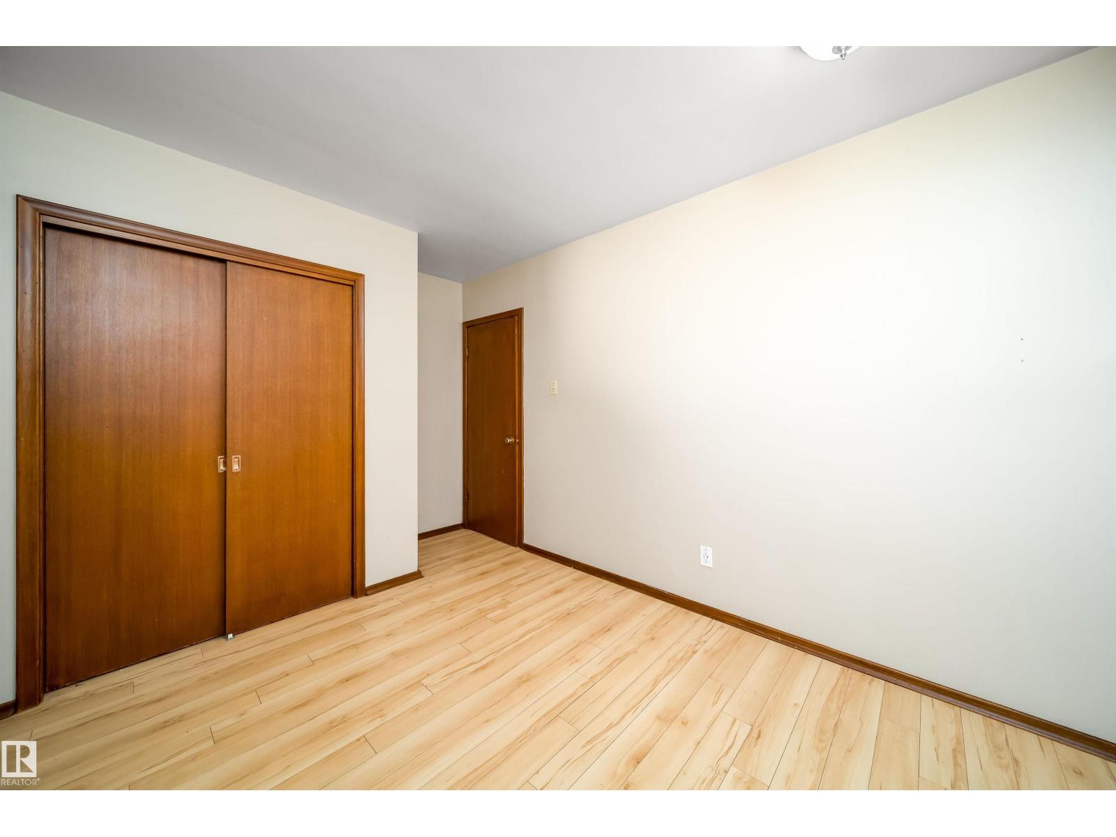 12825 102 ST NW - 23