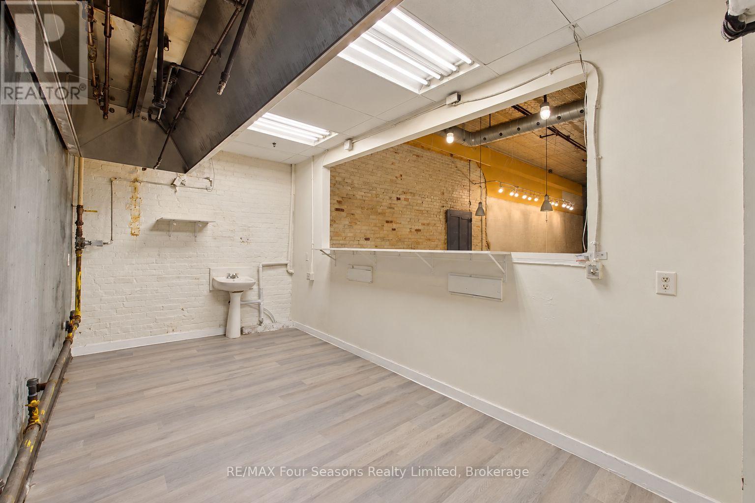 60, 62, 64 HURONTARIO STREET, Collingwood — photo 31
